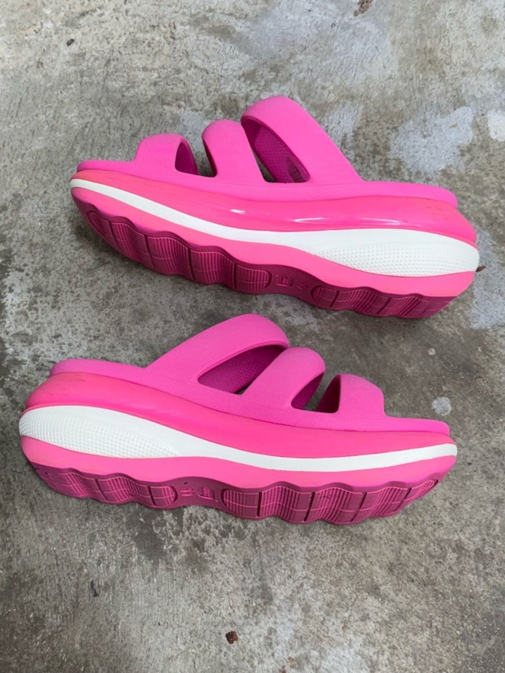 Crocs Mega Crush Triple Strap Platform Chunky Sandals Pink - Picture 3 of 8